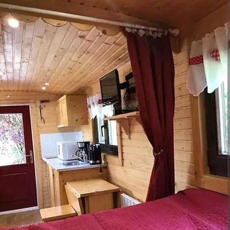 Chalet La Roulotte Au Coeur De La Cote D'opale Marquise